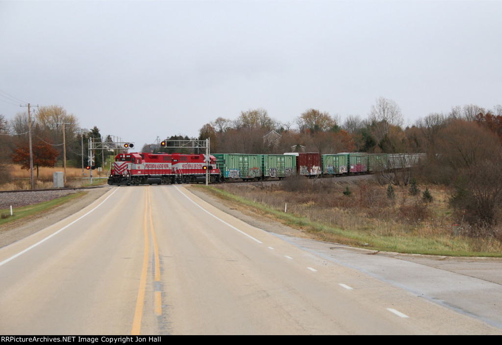 Splitting County Road E, L593 comes in to Beaver Dam
